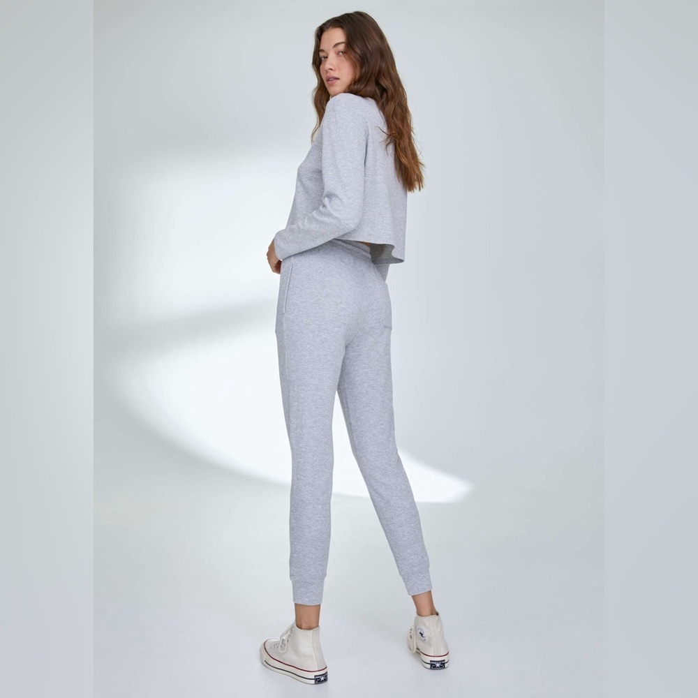 Aritzia Sunday Best Baby Waffle Jogger Rocky Grey Size XS, See Photos For Color - Picture 2 of 12